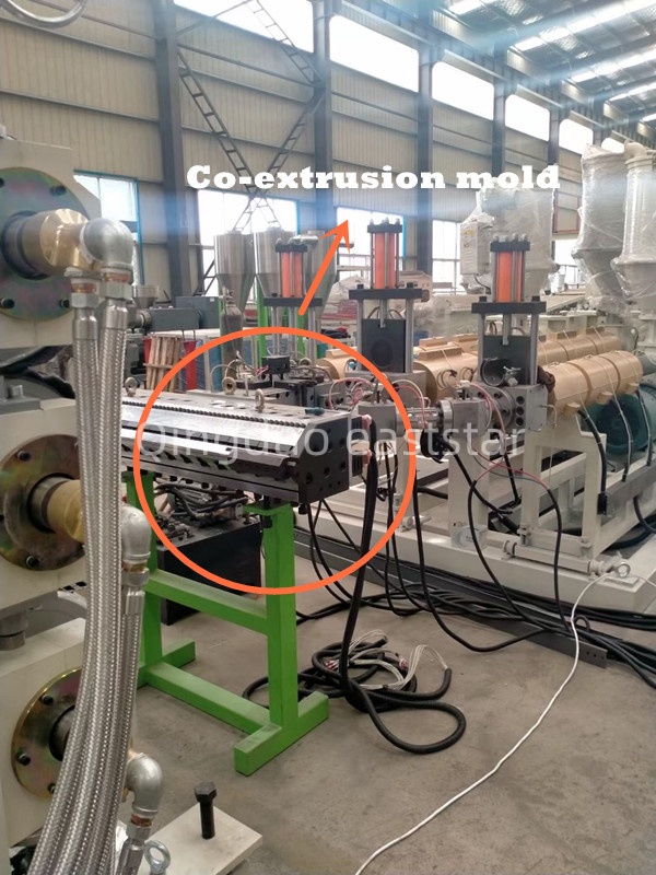 Professional Abs Multilayer Co- Extrici ထုတ်ယူခြင်းစာရွက်ထုတ်လုပ်မှုလိုင်းသည်စွမ်းဆောင်ရည်မြင့်မားသောပစ္စည်းထုတ်လုပ်မှုကိုပြုလုပ်နိုင်သည်