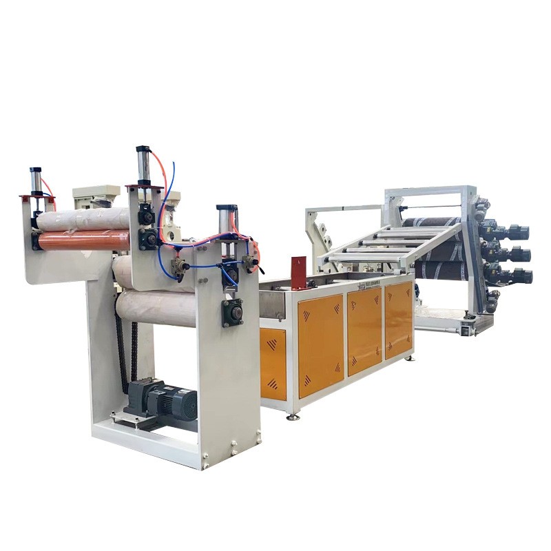 Soft Door Curtain Machine သည် စက်မှုထုတ်လုပ်မှု ထိရောက်မှုနှင့် ထုတ်ကုန်အရည်အသွေးကို မည်သို့တိုးတက်စေသနည်း။