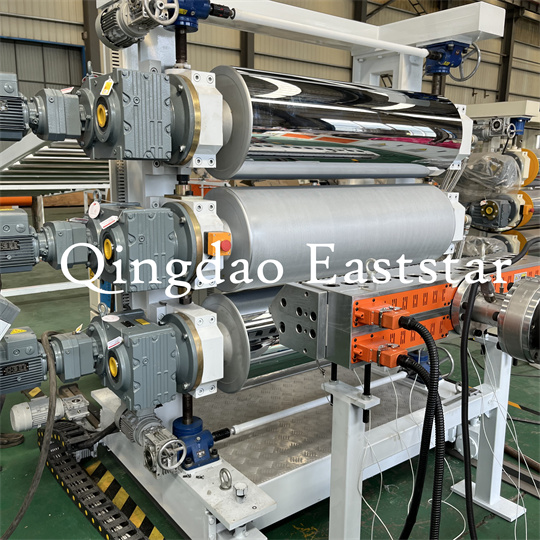 စာရွက်သုံးခု -roller ပြက္ခဒိန်ဖွဲ့စည်းစက်